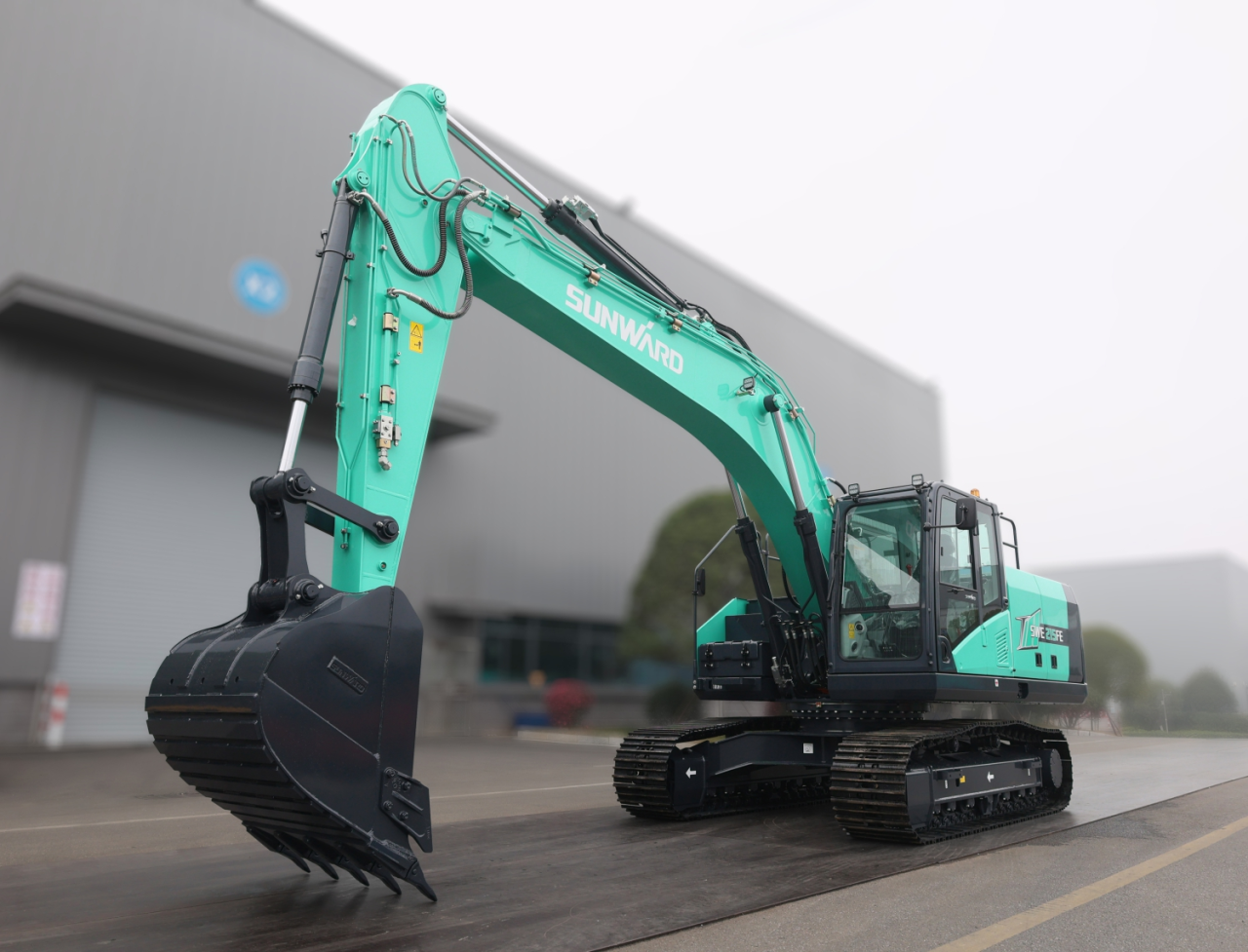 向新而行！必发智能电动挖掘机线上推介会乐成举行