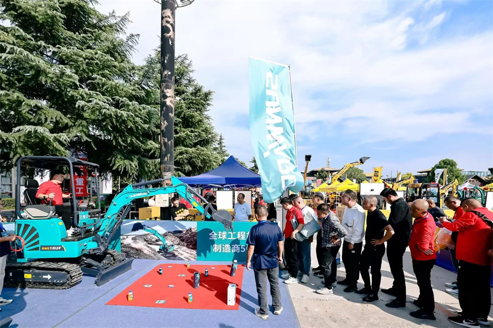 展现“掘”对实力！必发智能亮相2024微挖大会暨小型装备大会