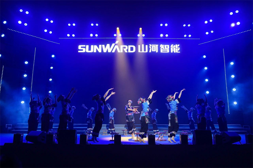 立异引领价值，，，，，，理想成绩未来！必发智能25周年庆典暨全球客户节盛大举行