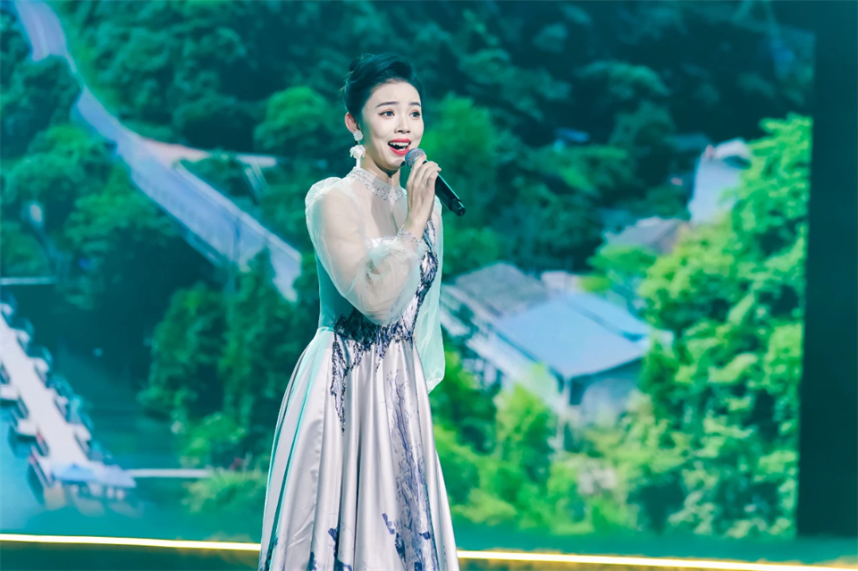 立异引领价值 理想成绩未来——庆祝必发智能建设25周年表扬大会暨文艺晚会盛大举行