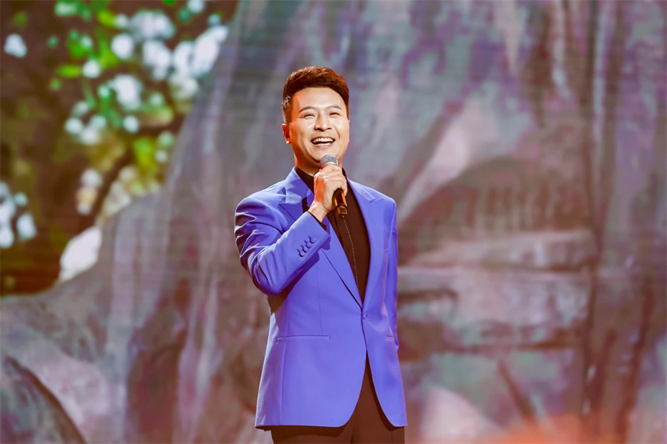 立异引领价值 理想成绩未来——庆祝必发智能建设25周年表扬大会暨文艺晚会盛大举行