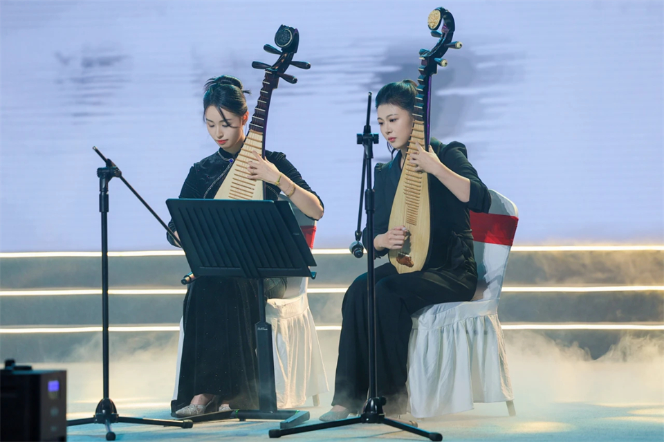 立异引领价值 理想成绩未来——庆祝必发智能建设25周年表扬大会暨文艺晚会盛大举行