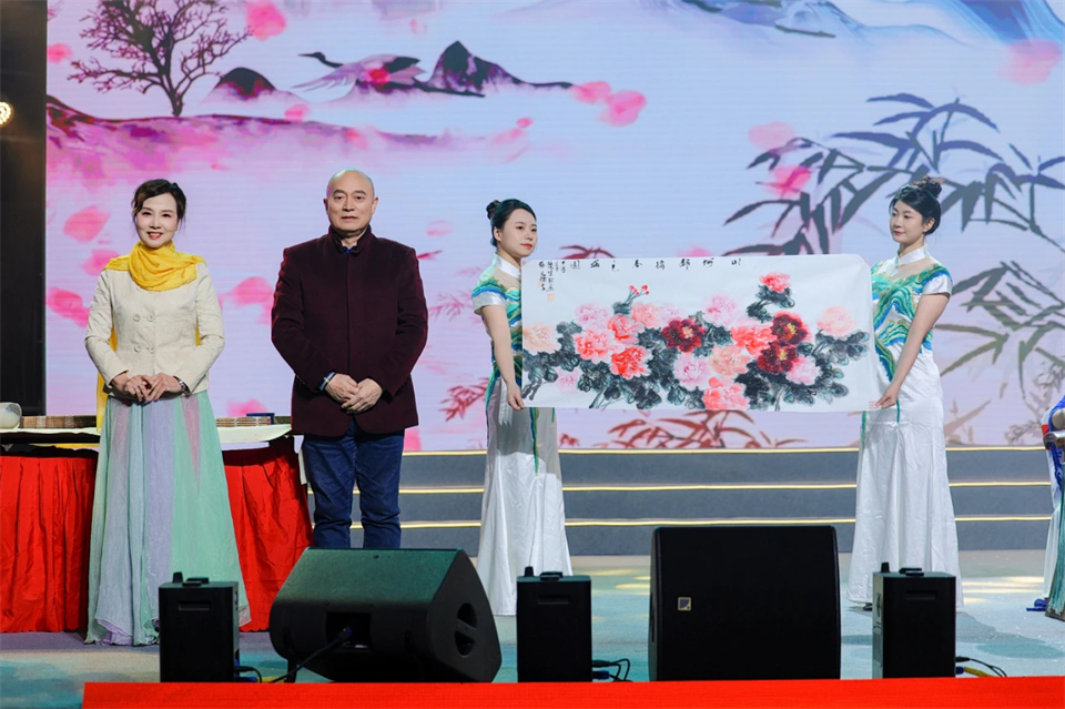 立异引领价值 理想成绩未来——庆祝必发智能建设25周年表扬大会暨文艺晚会盛大举行