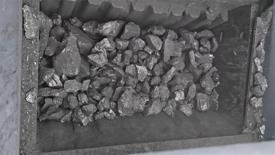 不惧-30℃极寒挑战，，，，，，，必发普石勒破碎筛分装备稳固运行！