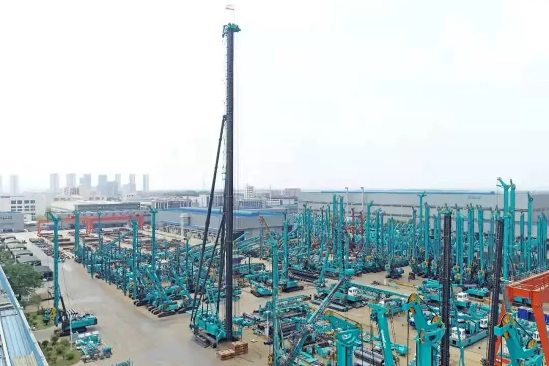 必发智能高端工程装备智能工厂项目荣获“2024年度中国智能制造最佳应用实践案例”