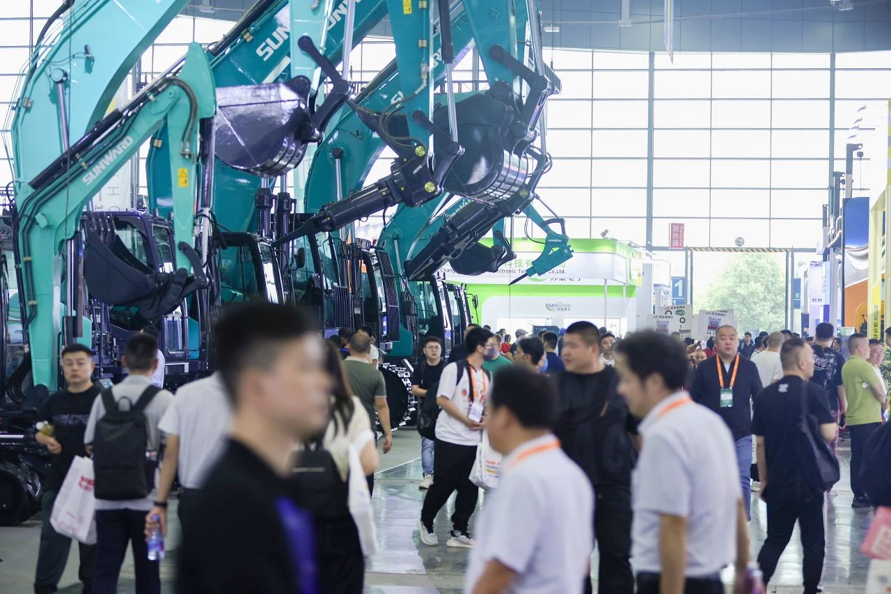 2025 CICEE | 为客户创立价值，，，，，，必发智能客户交流会圆满举行