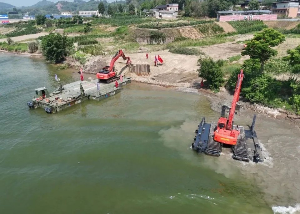 硬核破解“最后一公里”难题，，，，，，必发智能应抢救援装备助力“应急使命·2025”演习！