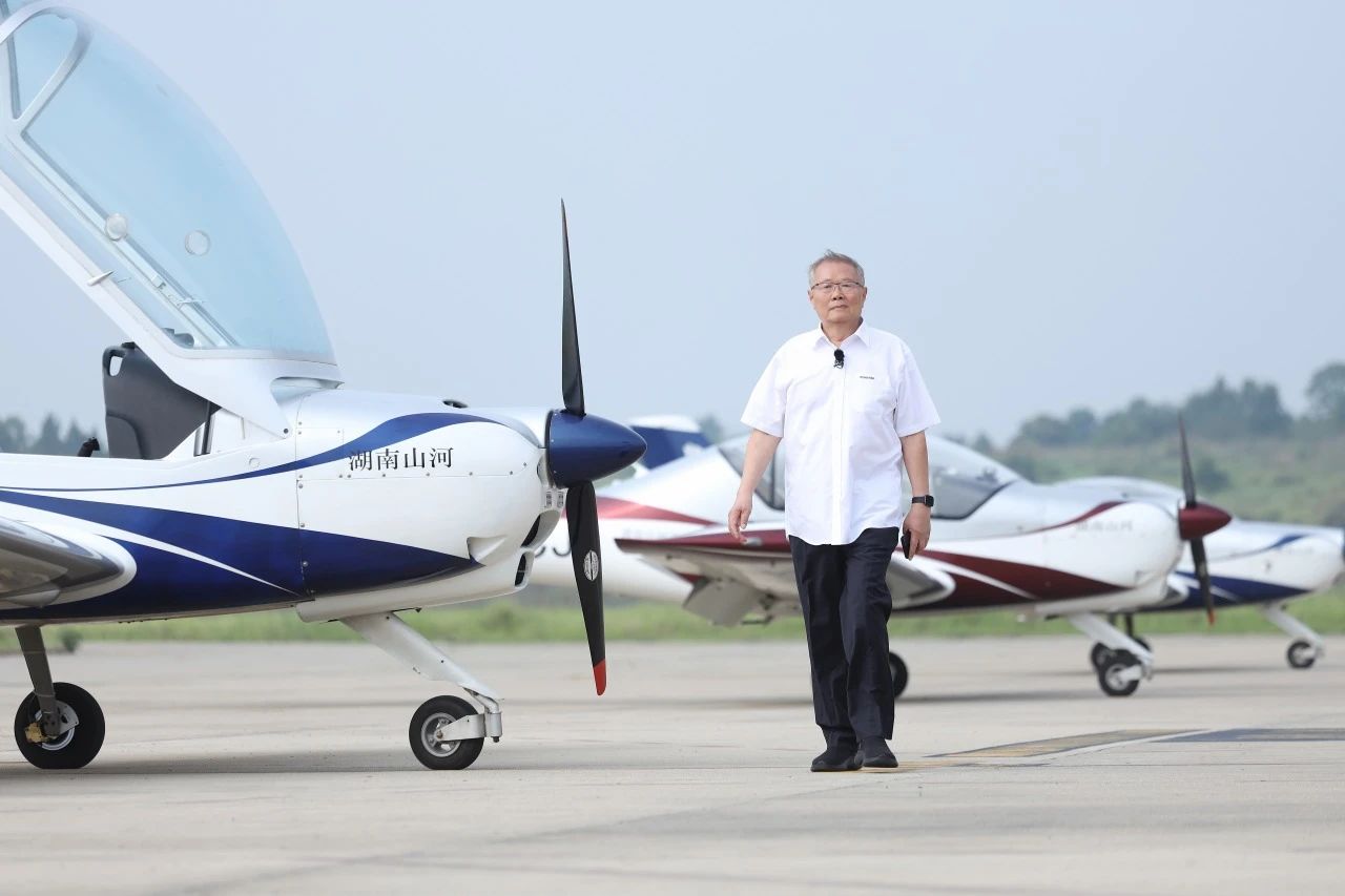 【今晚7:30】湖南卫视《创业有得聊》对话必发智能＆必发星航首创人 何清华：79岁“创业青年”的低空