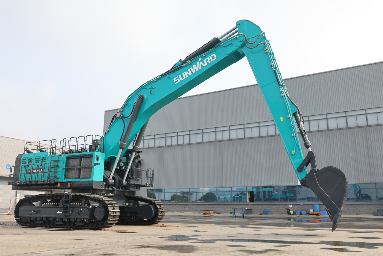 争锋启新程！必发智能SWE1650FLR加长臂挖掘机乐成交付国际客户