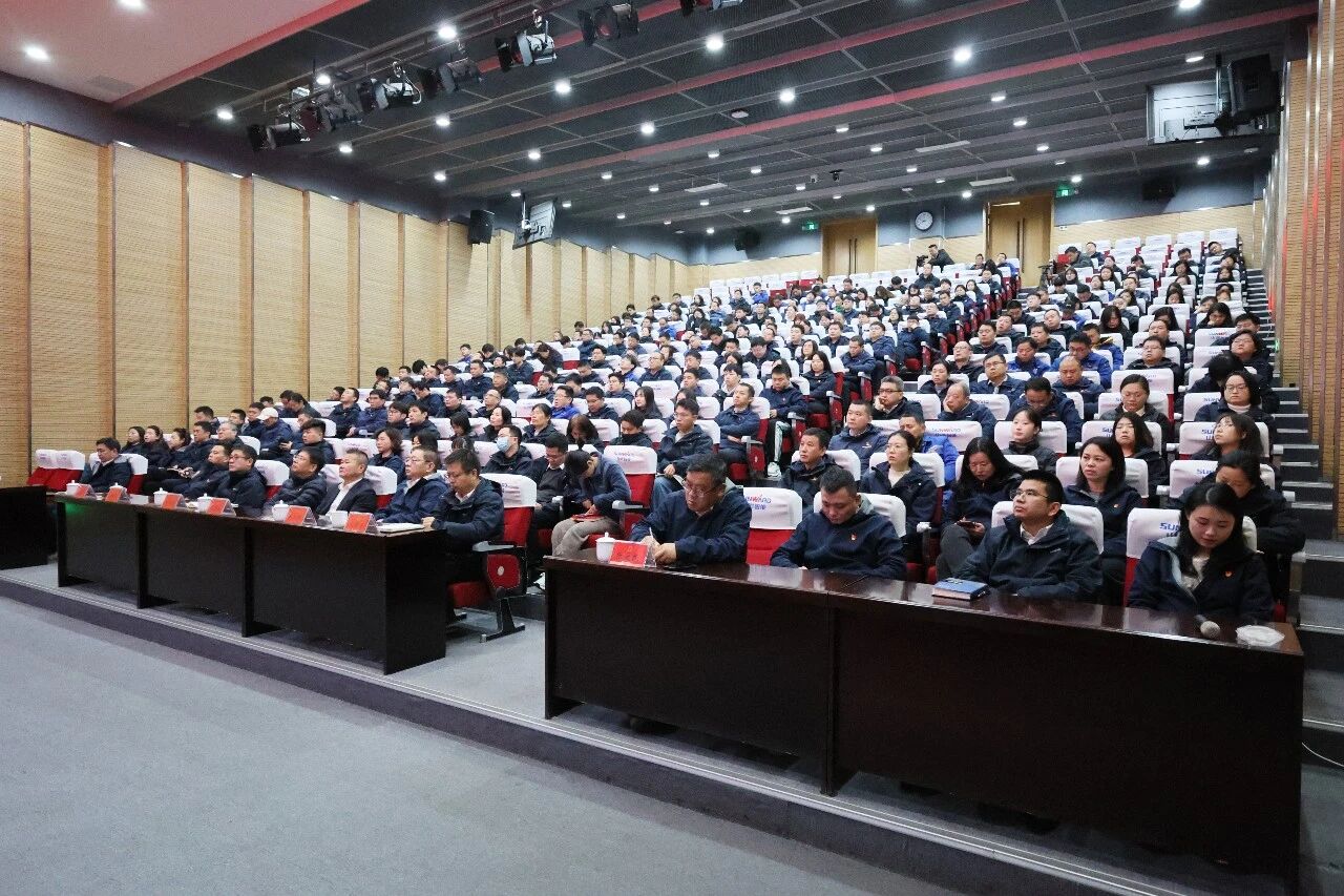 必发智能组织集中收看十四届天下人大四次聚会开幕会